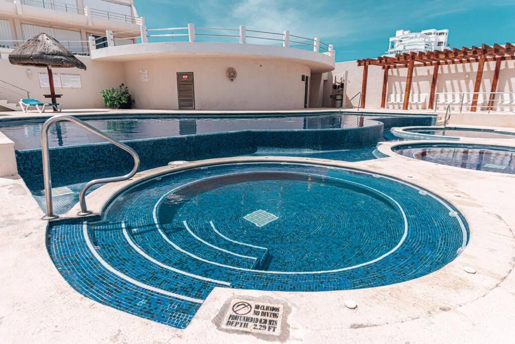 Ocean View Apartment, Best Beach Area, 3 Bedrooms Cancún Exteriör bild