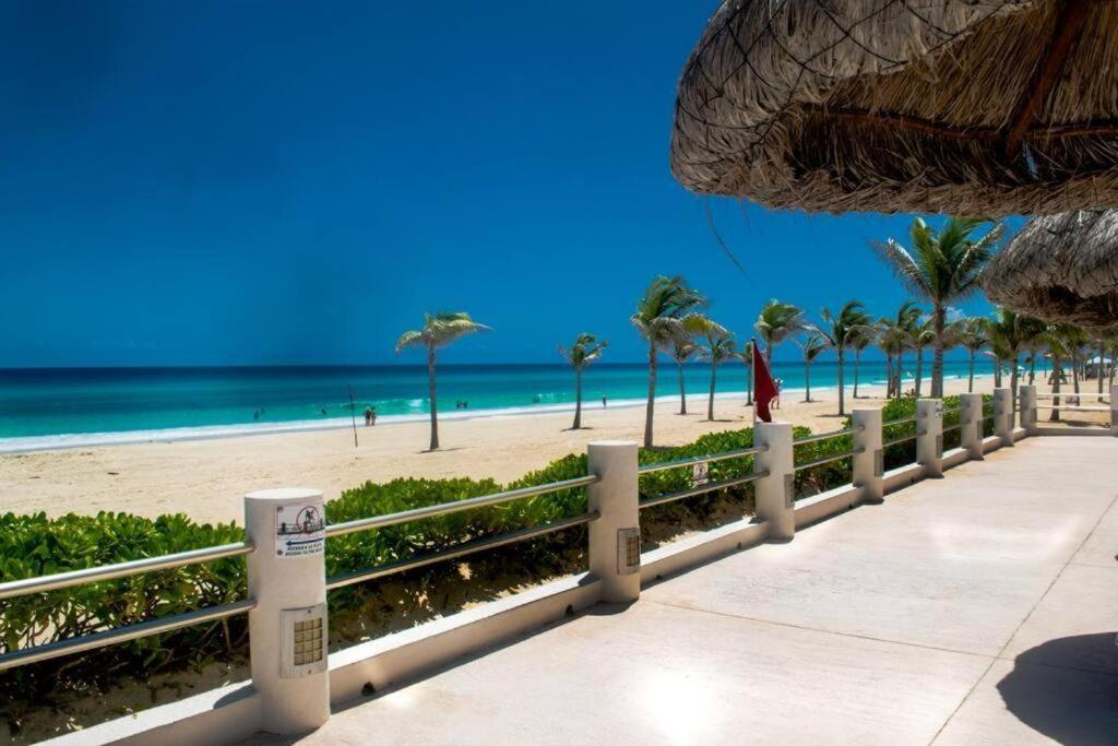 Ocean View Apartment, Best Beach Area, 3 Bedrooms Cancún Exteriör bild